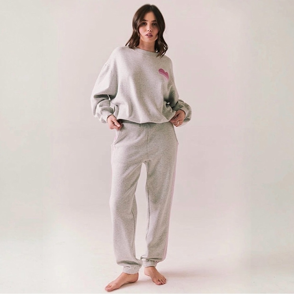Chaser Gray Women's Pajama Set with Pink Detail